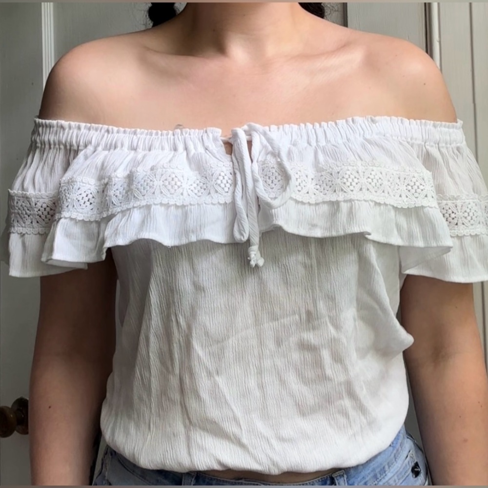 White off or on the shoulder summer blouse